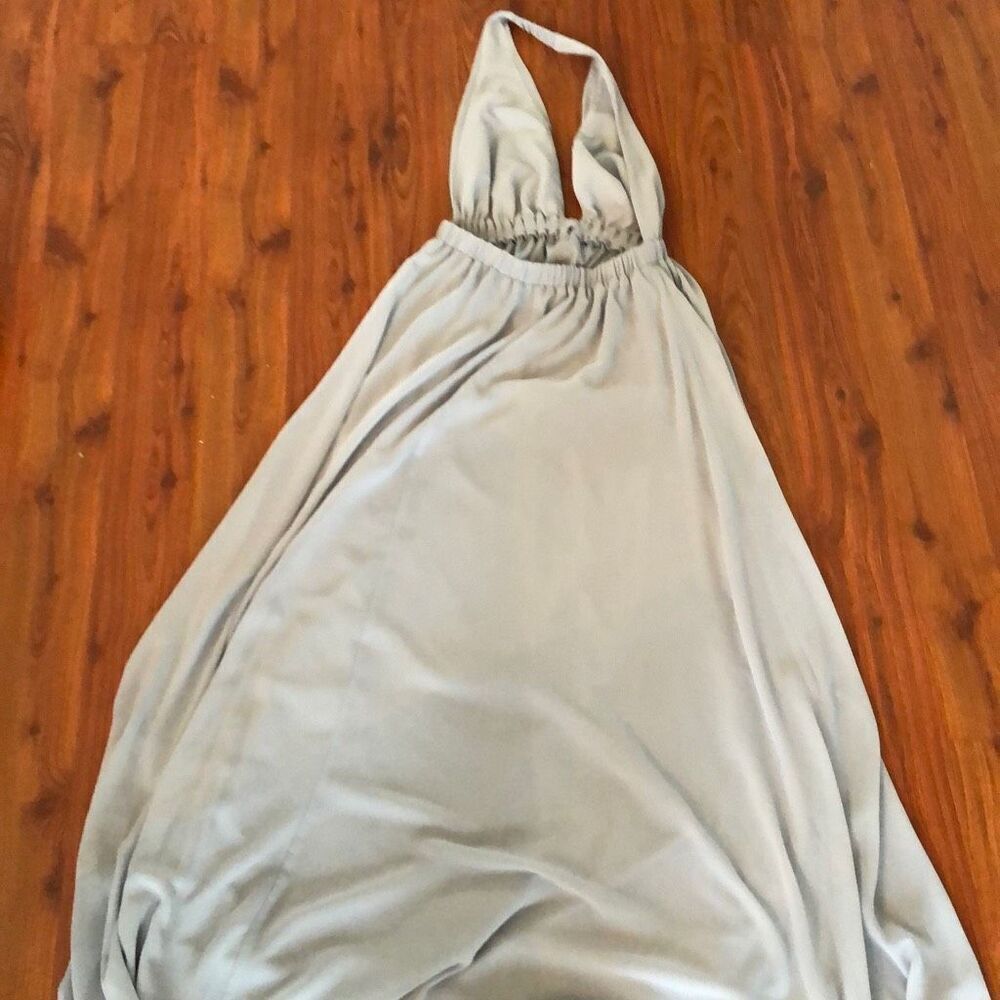 Show me your MuMu Luna halter dress gray blue size small - Picture 3 of 5